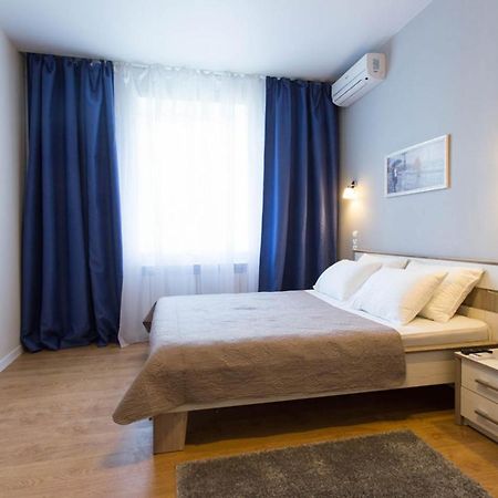 New Studio, Metro Yaroslava Mudroho And Universytet - Chernyshevska Str 95-3 Charkiv Esterno foto